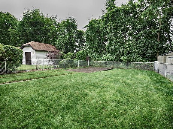 2nd image of 2686 Crosby Ave