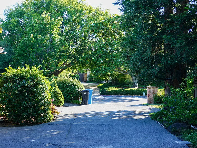 30 Genevra Rd — Photo 69