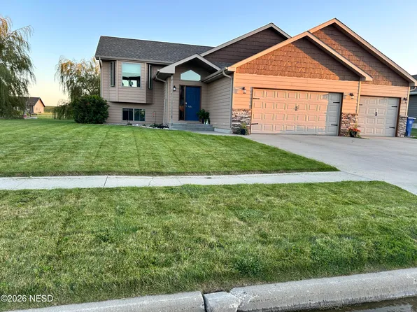 3382 12th Ave NW, Watertown, SD 57201