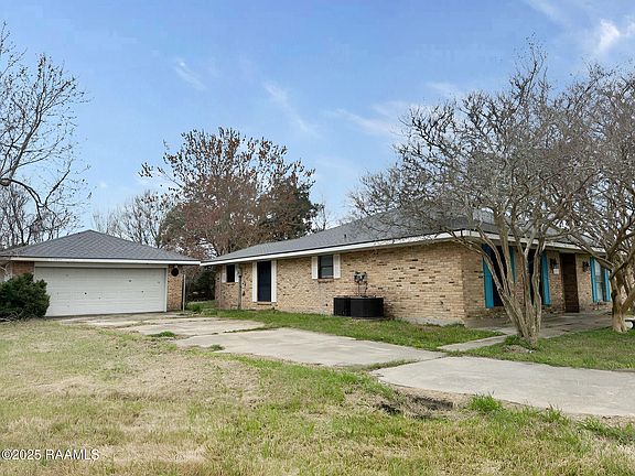 5th image of 16231 Langlinais Ln