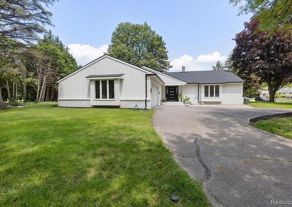 1047 Applegate Ln, East Lansing, MI 48823 MLS 20230069364 Zillow