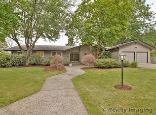 9380 SW Scenic Drive Ter, Portland, OR 97225