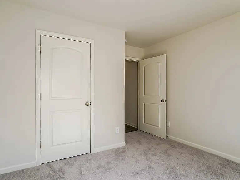 200 Kyles Dr — Photo 14