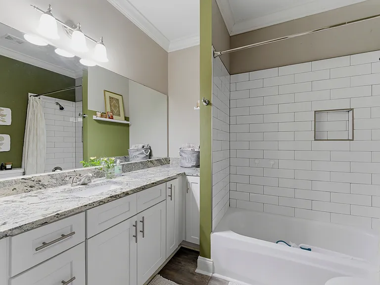 3052 Trafalgar Way — Photo 19