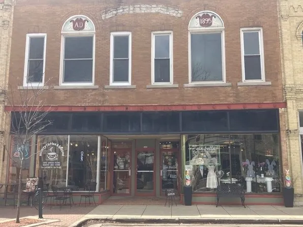 Jamison - 133-149 E Chestnut Street, 133-149 E Chestnut St #1f43280f3, Burlington, WI 53105