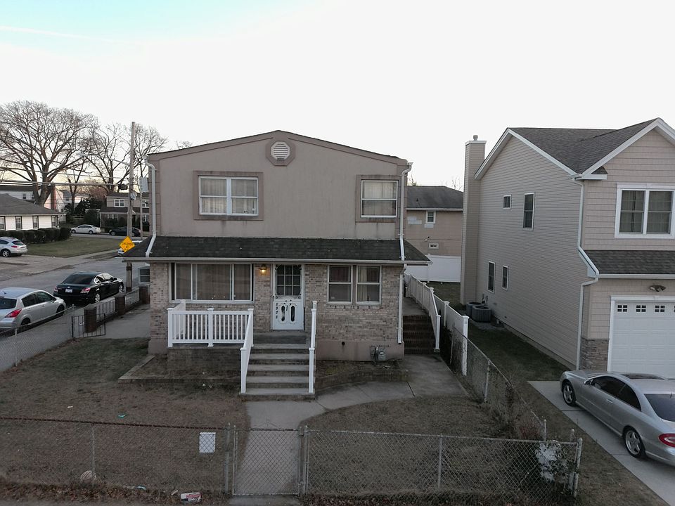 1st image of 1371 Rosser Ave