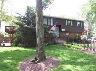 2 Laurelton Rd, Parsippany, NJ 07054