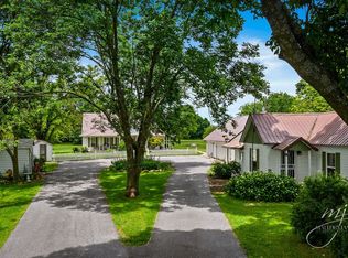 1325 N Main St, Centerton, AR 72719