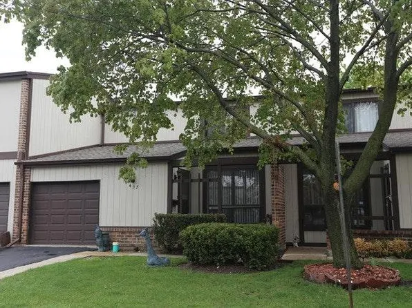 437 Maple Dr #4, Wheeling, IL 60090