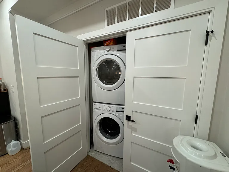 464 Sumner St #2 — Photo 7