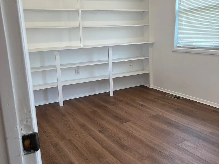 2611 Hallam Ct — Photo 11