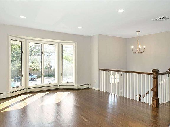 3rd image of 602 Higbie Ln