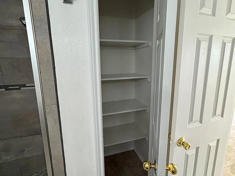 3433 Burgundy Dr — Photo 23