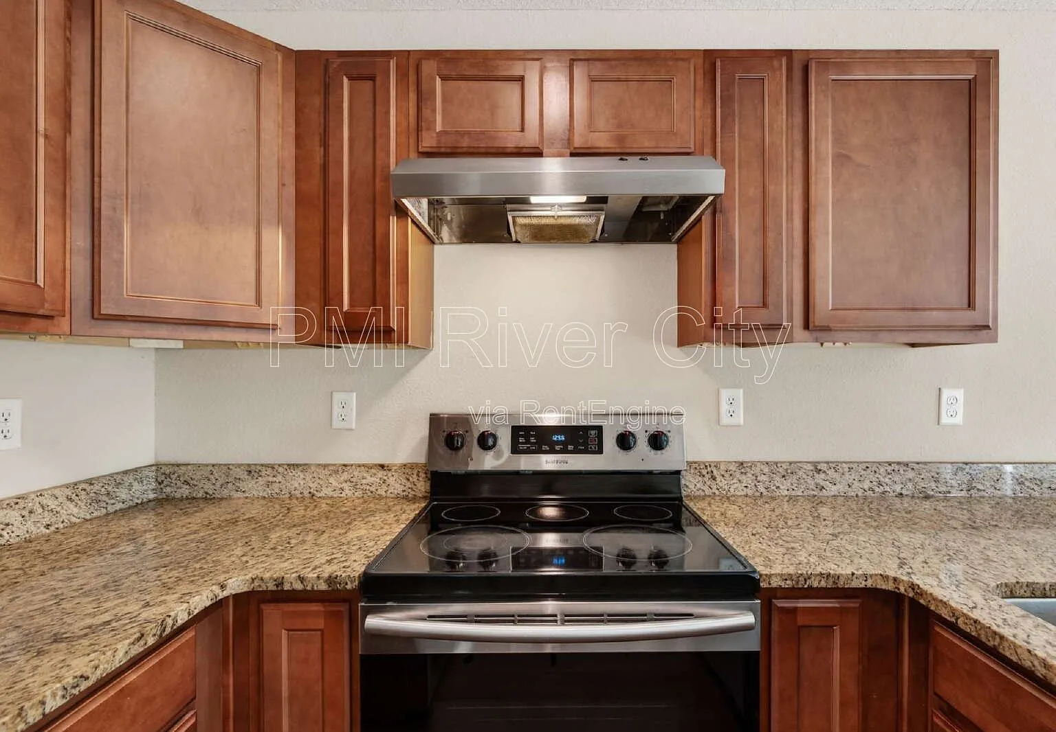 3 bed, 2.0 bath, 1312 sqft, $1,595 — Photo 4