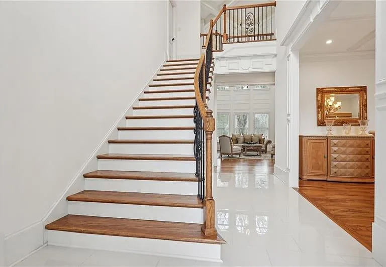 343 Summer Garden Dr — Photo 7