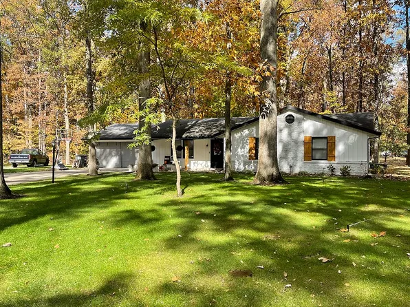 206 Woodland Dr, Antwerp, OH 45813