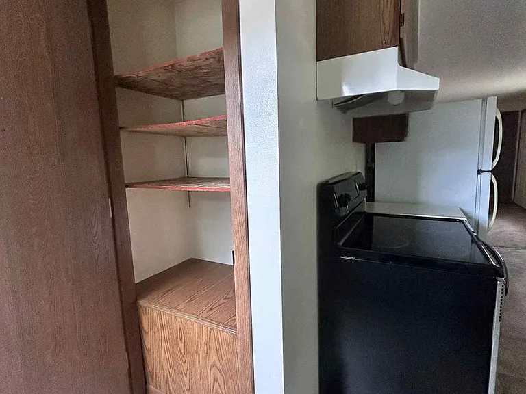 1258 Harrison St — Photo 4