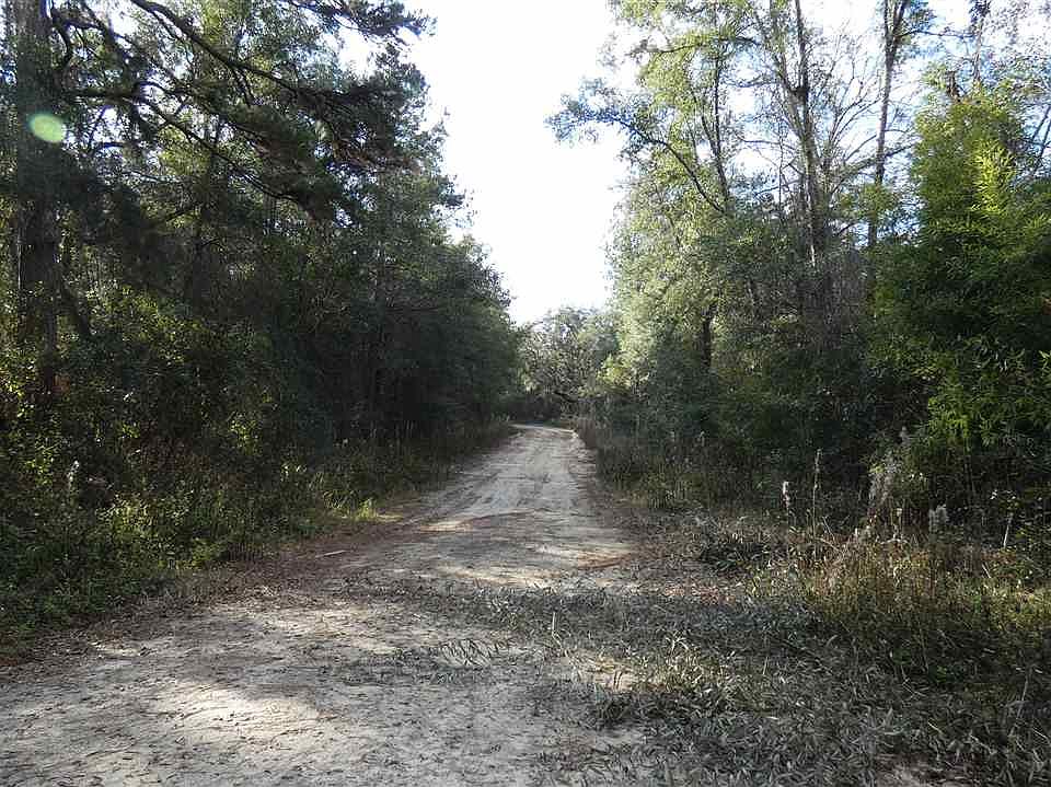 2nd image of 118 Stewart Rd