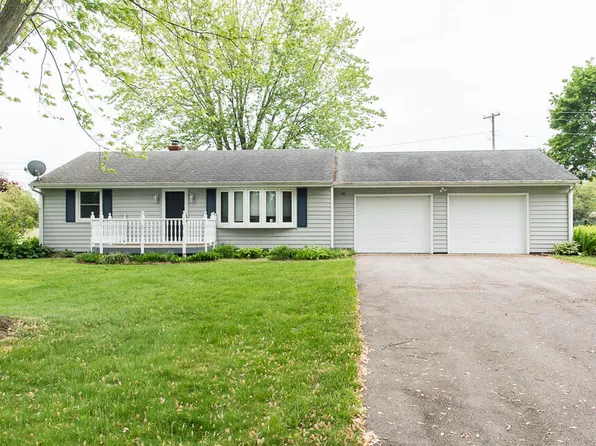 7661 N 30th St, Richland, MI 49083