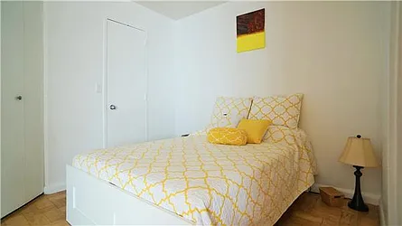Rented by R New York