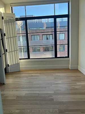 Rented by R New York | media 36