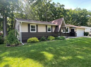 957 Cheboygan Dr, Muskegon, MI 49445