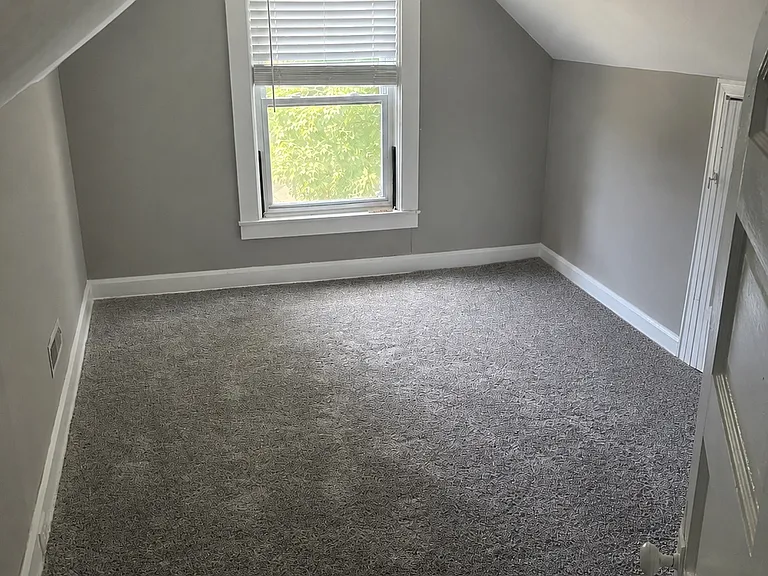 3850 Taft Ave — Photo 8