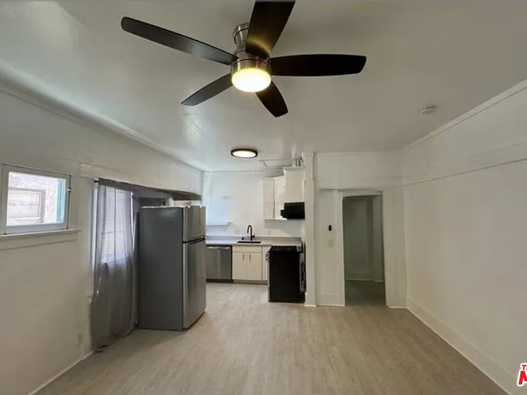 1111 Orizaba Ave #B — Photo 1