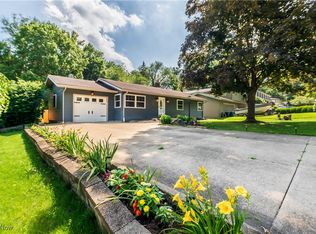 216 W Glenridge Rd, Akron, OH 44319