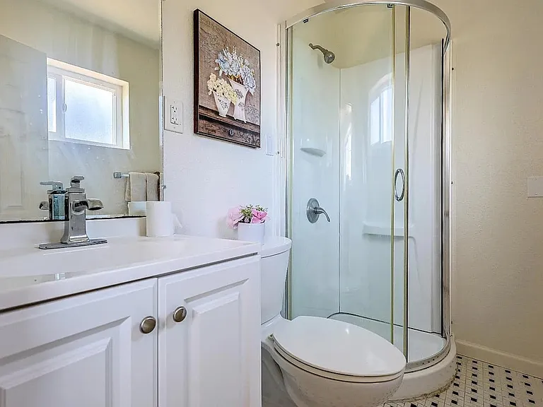 2911 California St #2 — Photo 5