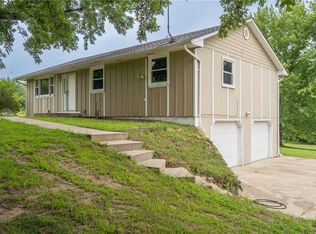 11056 230th St, Linwood, KS 66052