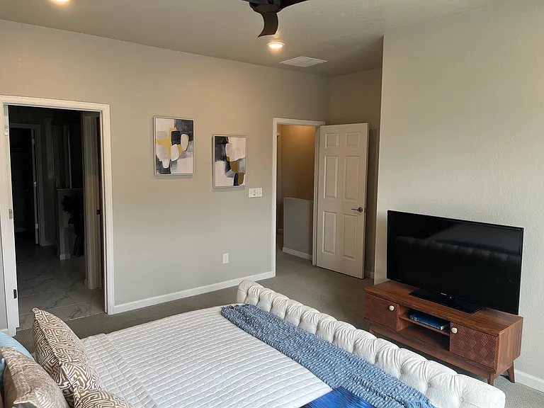 157 Ambrose St — Photo 15