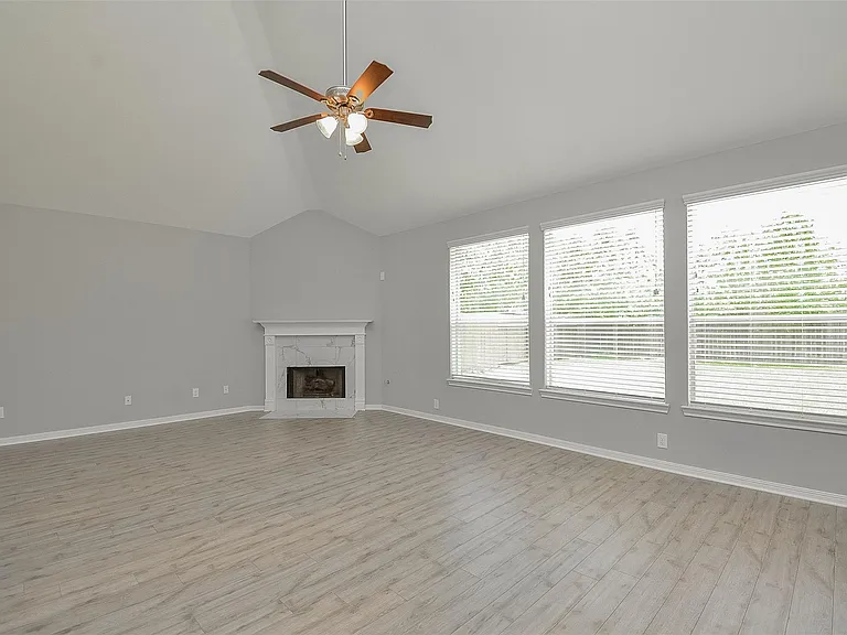 23751 River Place Dr — Photo 6