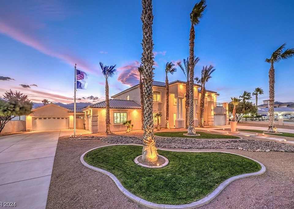 5055 N Chieftain St, Las Vegas, NV 89149 | Zillow