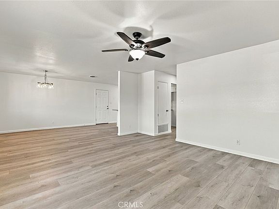 5th image of 2129 W Balboa Ave