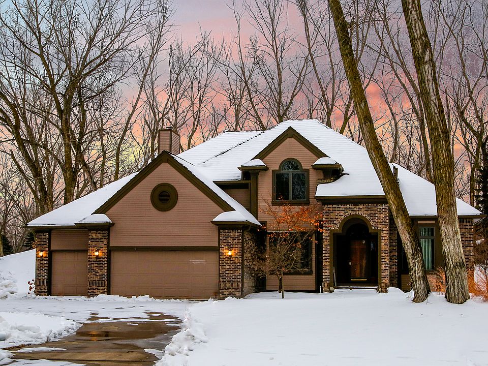 Selling "As Is"
Reduced$335k