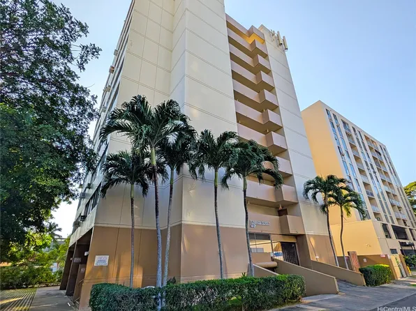 1617 Clark St APT 804, Honolulu, HI 96822