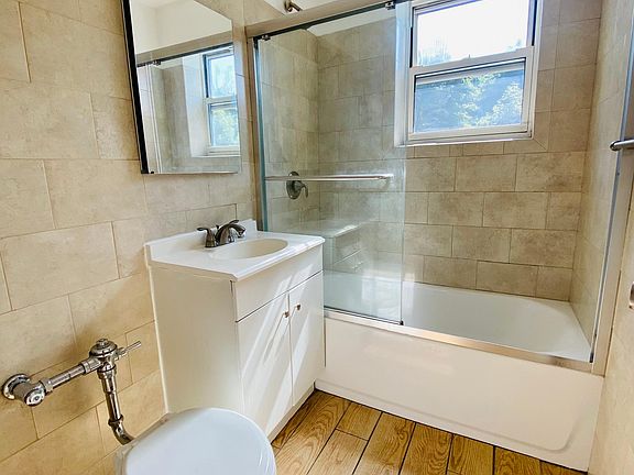 3rd image of 120 Bruce Ave #7G