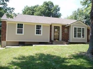 3020 NW Windsor Pl, Blue Springs, MO 64015