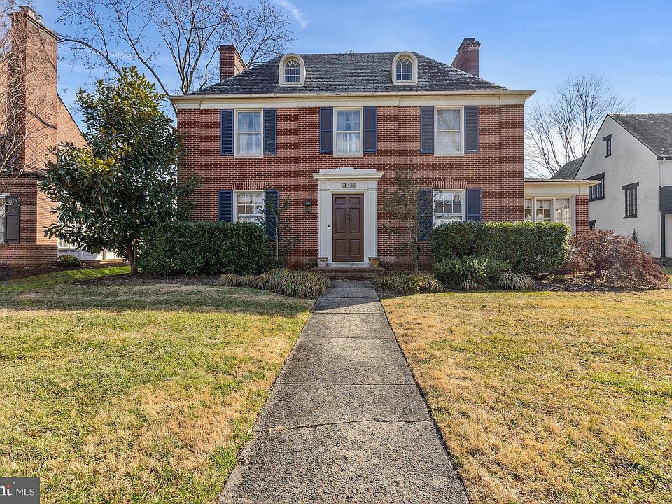 1st image of 321 Saint Dunstans Rd