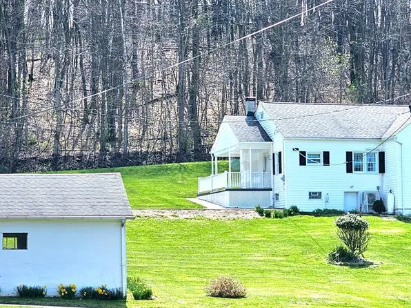 121 Blackberry St, Johnstown, PA 15906