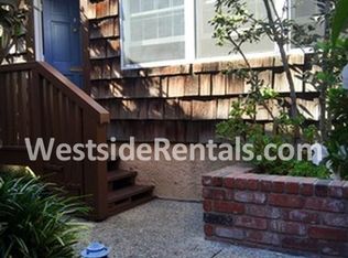1825 Canyon Dr APT 5, Los Angeles, CA 90028