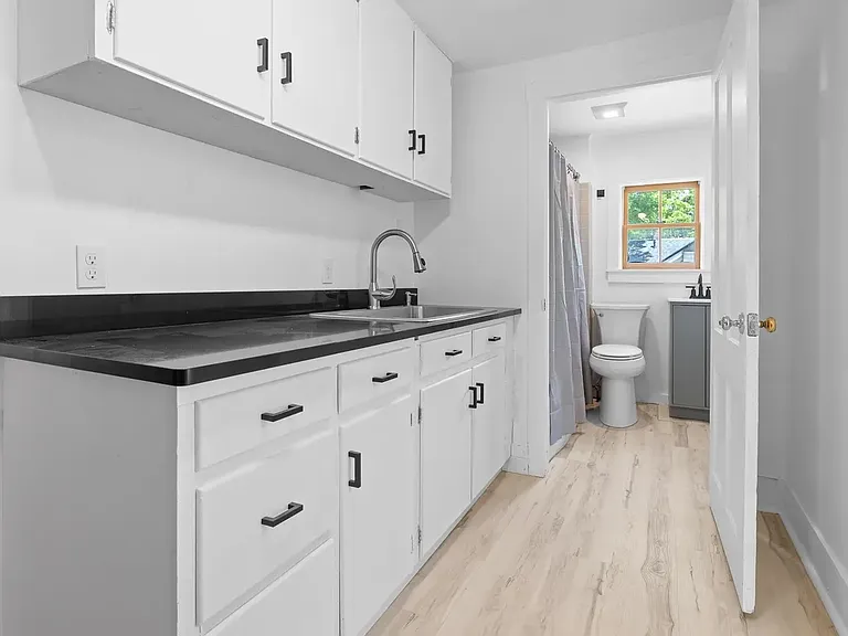 Kitchen & Bathroom - Second Floor