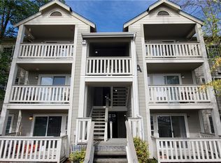 215 100th St SW APT A104, Everett, WA 98204