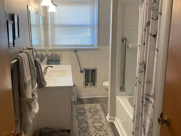 3020 Beacon St — Photo 15