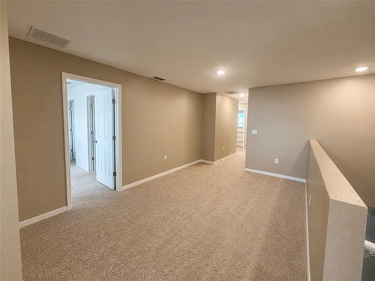1352 Derry Ave — Photo 17