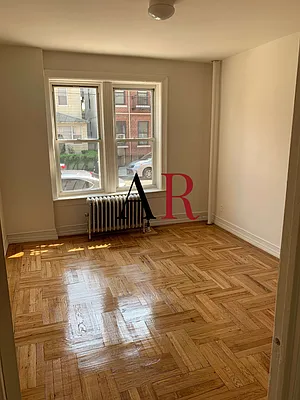 Rented by Lev Mavashev, LREB | media 19