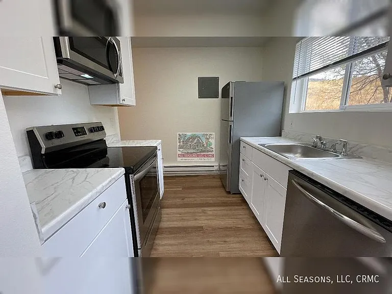 1406 Race St — Photo 5