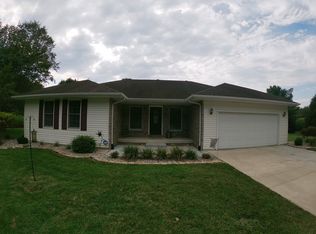 9135 Huette Rd, Dorsey, IL 62021