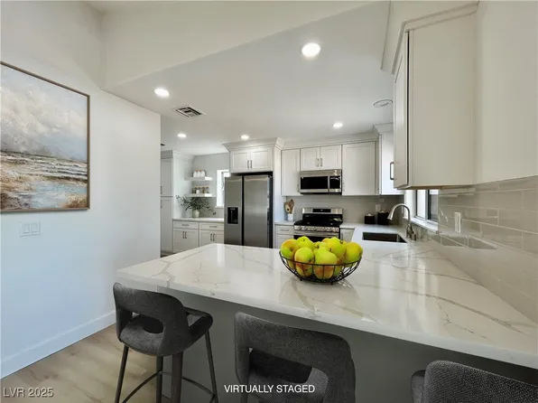 9536 Ruby Hills Dr, Las Vegas, NV 89134